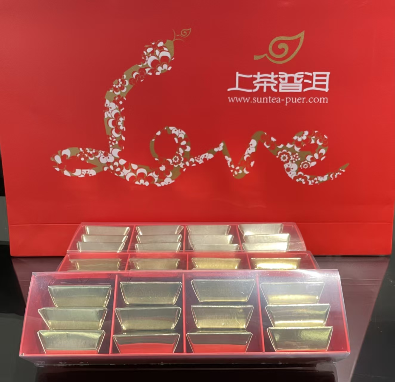 上茶普洱金砖礼盒12颗装  售价RMB1680元