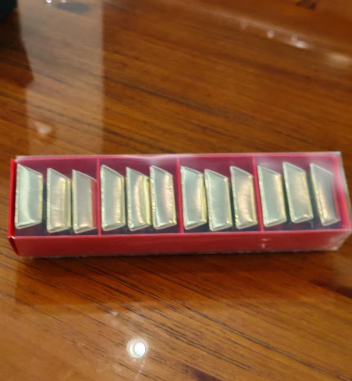 上茶普洱金砖礼盒12颗装  售价RMB1680元